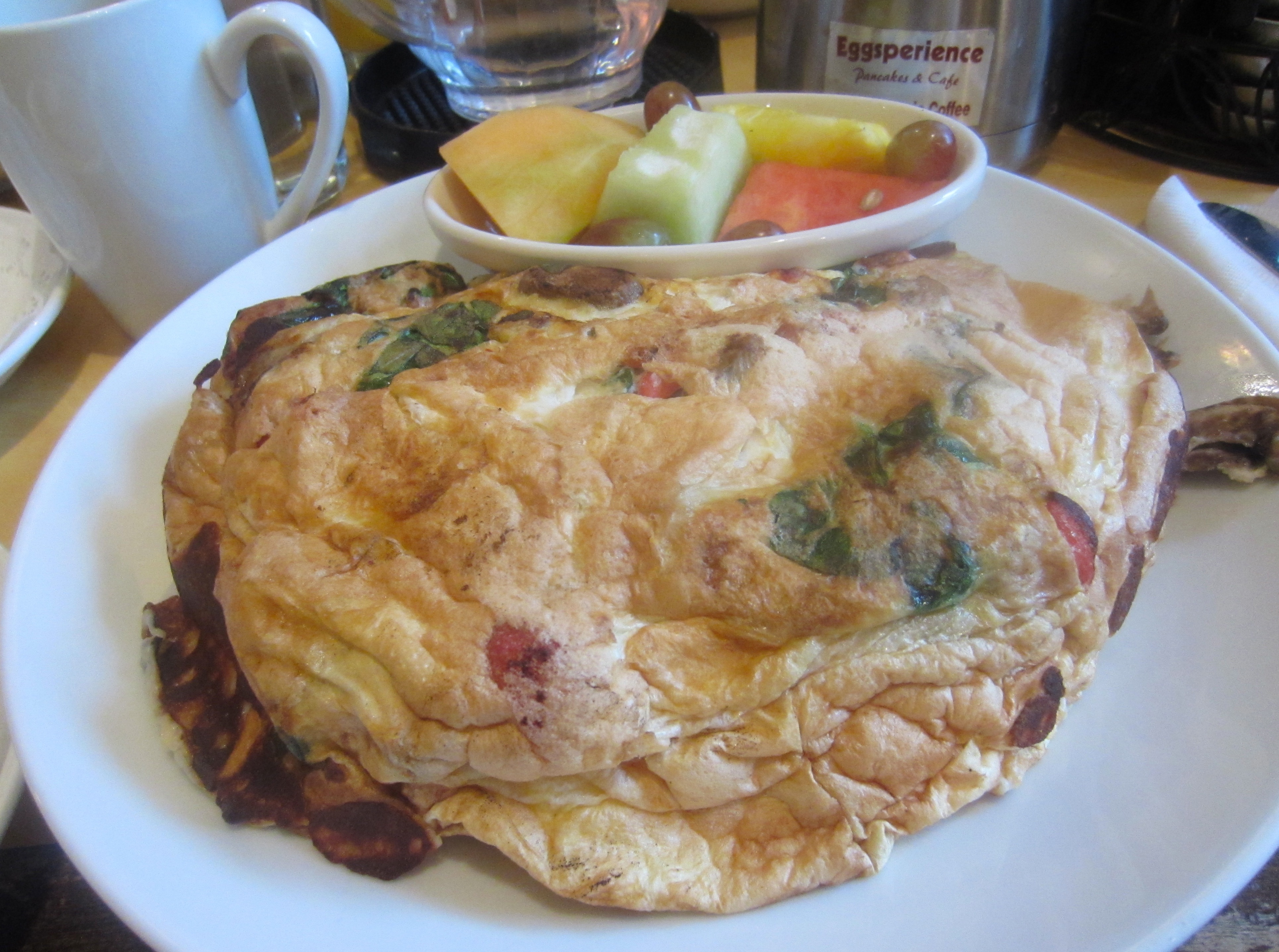 huge egg white omelet eggsperience cafe - Chicago